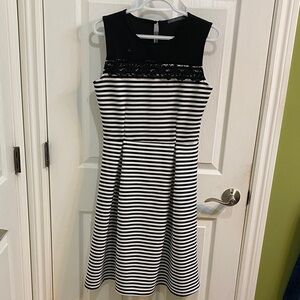 Black and White Suzy Shier Fit and Flare Striped Women's Dress Medium